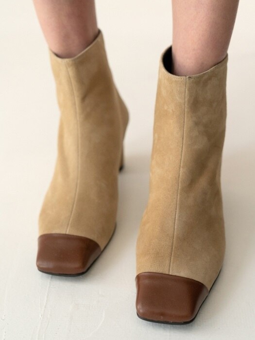 SQUARE BOOTS D8F09BB