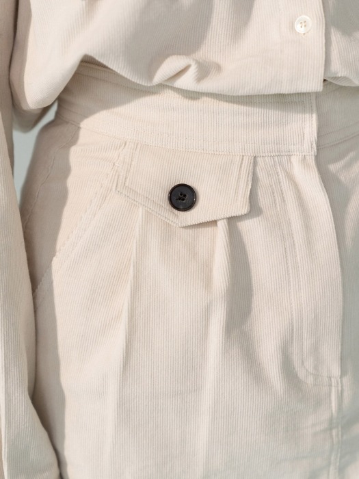 Corduroy pocket skirt
