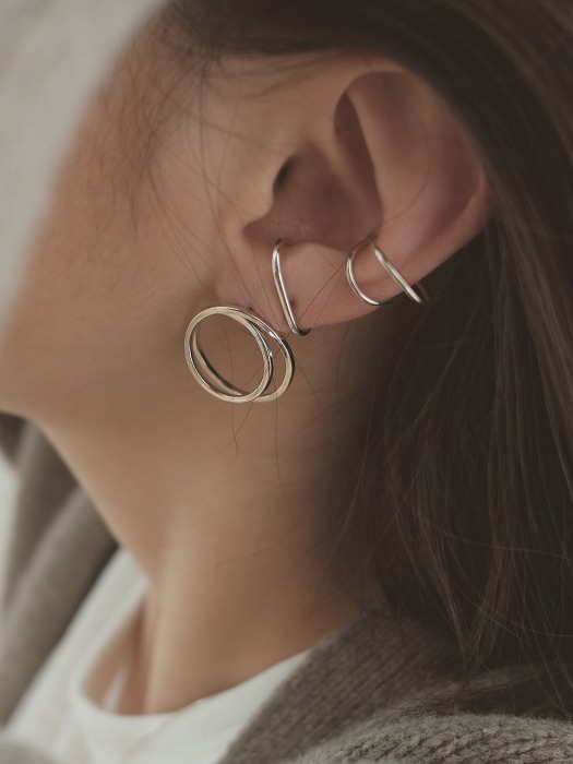Round trick earring