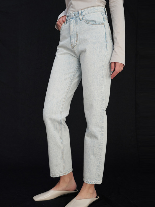 TTS 002 MIDRISE STRAIGHT DENIM LIGHT SNOW