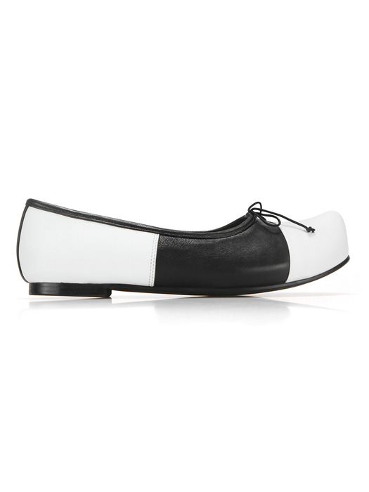 Pointed Toe Ballerina Flats | White/Black