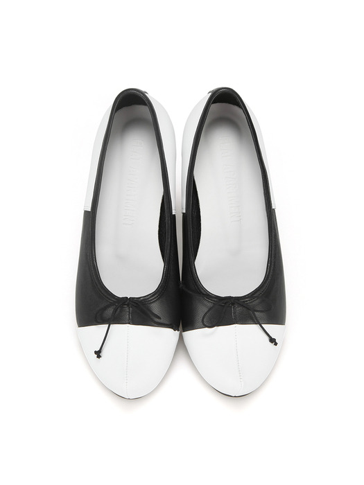 Pointed Toe Ballerina Flats | White/Black