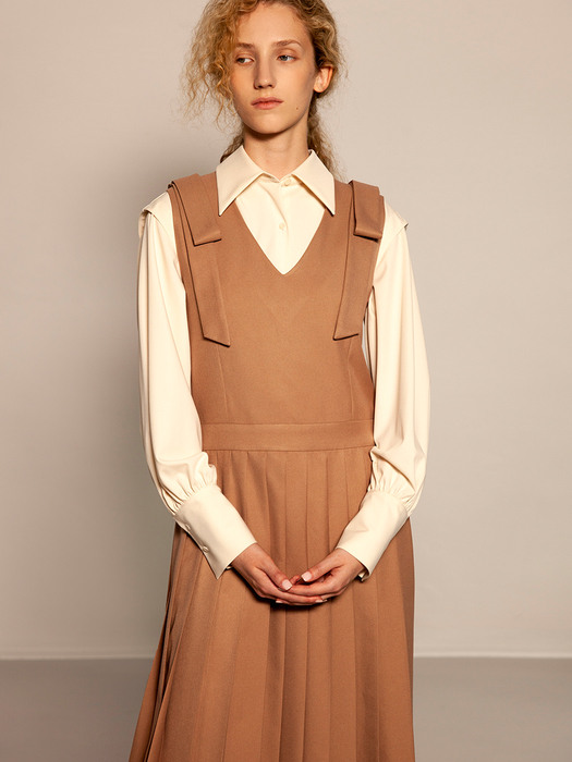 Shoulder Ribbon Pleated Dress_Beige