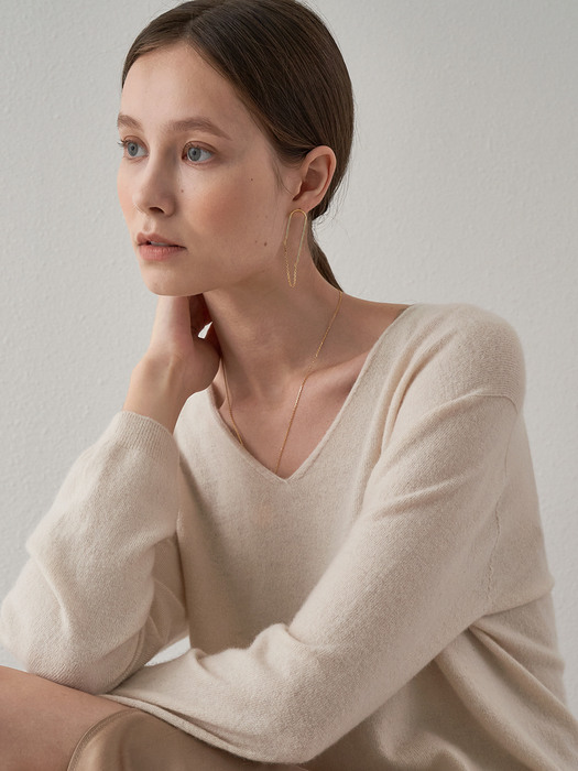 Wool V-neck Knit