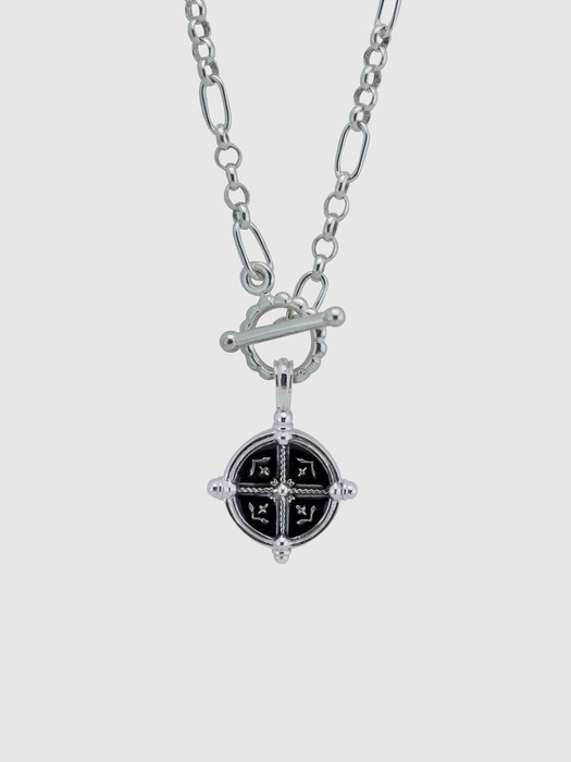Cross spring necklace