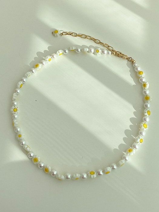 Yellow Daisy Necklace