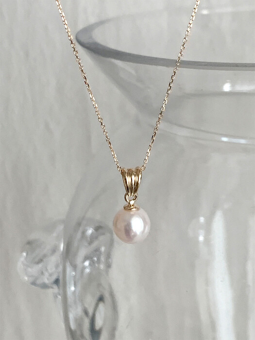 14k Classic Pearl Necklace