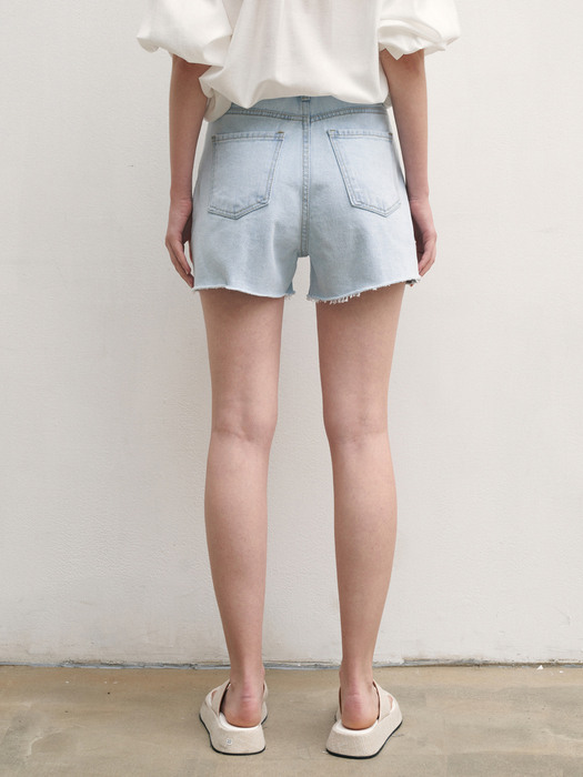 WEEKLY DENIM SHORTS_LIGHT BLUE