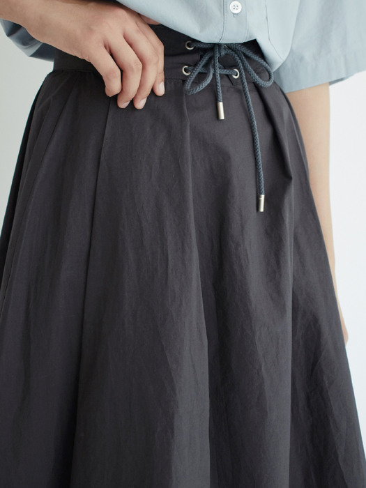 [리퍼브] String Tuck Skirt (Charcoal)