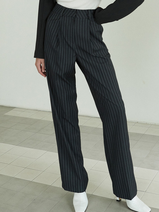 OU723 mannish loose slacks (stripe)