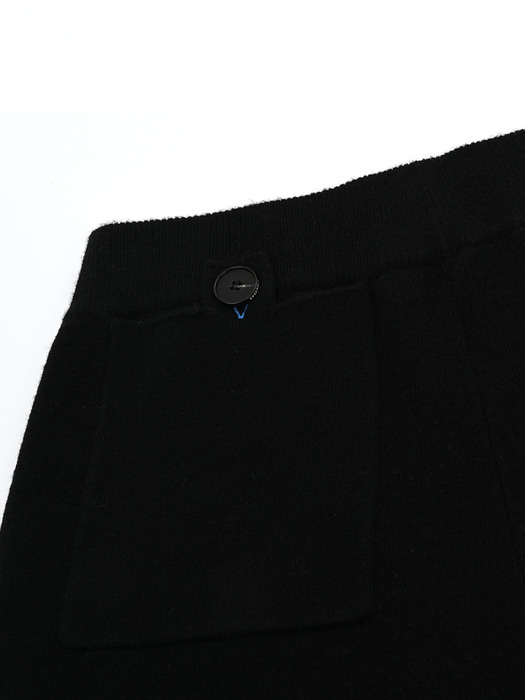 BUTTON POCKET SHORTS_VELVET BLACK