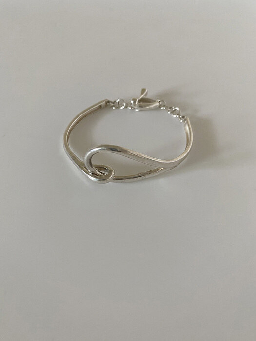 drop bracelet