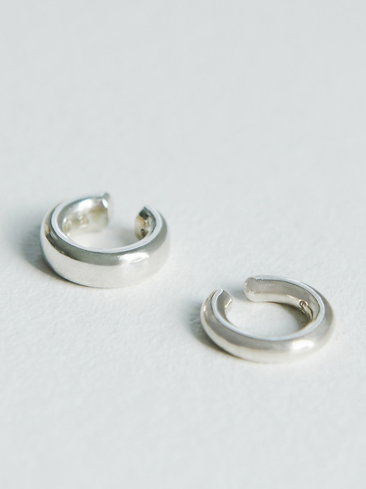 Round and Oval Earcuff