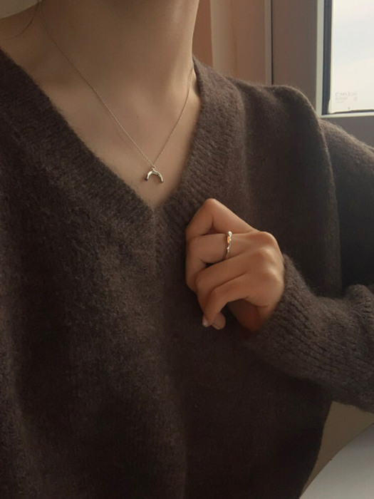 hanger necklace