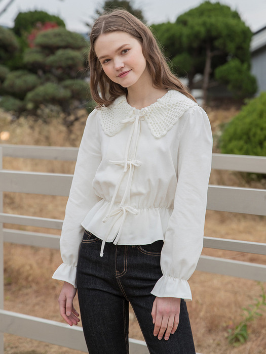 Knit Collar Blouse Ivory