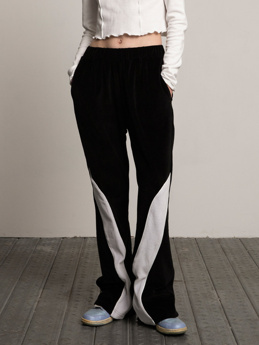 Classic Symbol Velour Track Pants [BLACK]