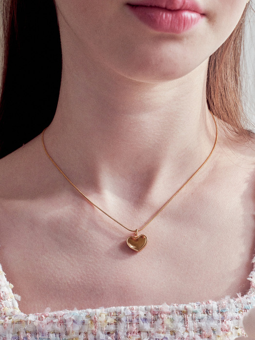 heart flutter necklace
