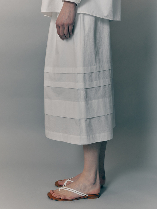 Toui layered skirt (White)