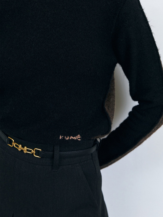 Color-block Hand Embroidered KUME Logo Sweater, Black