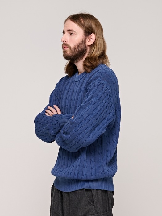 CB PIGMENT CABLE ROUND KNIT (NAVY)