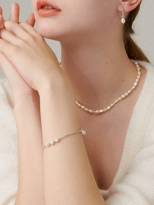 Bubbly Fresh-water-pearl Silver Bracelet Ib302 [Silver]