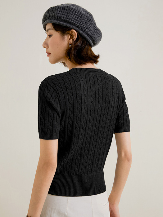 LS_Cable round short-sleeved knit top