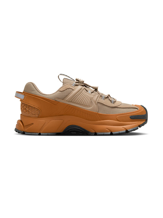 [HQ2181-200] W NIKE ZOOM VOMERO ROAM