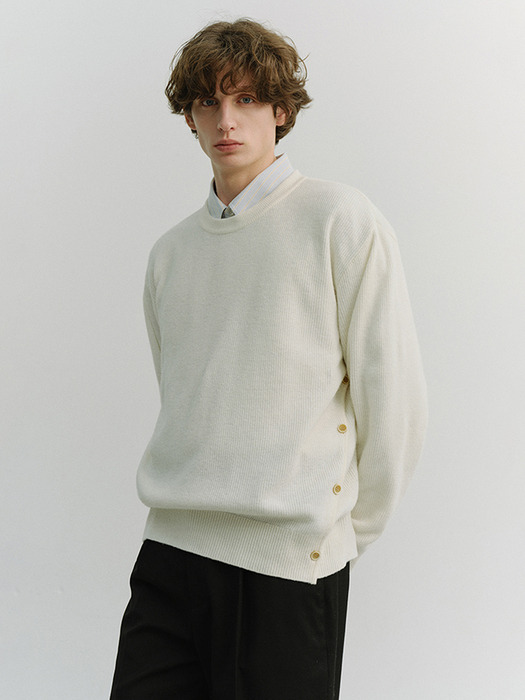 UNISEX BUTTONED CREWNECK SWEATER IVORY_M_UDSW6A107I1
