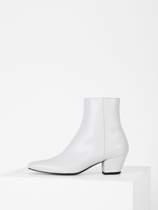 SLIM LINE ANKLE BOOTS - WHITE