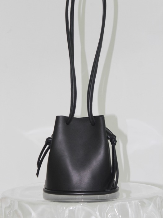 Leather Pipe Bag - Black