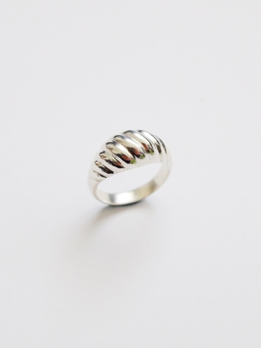 Diagonal Ring M size - Silver