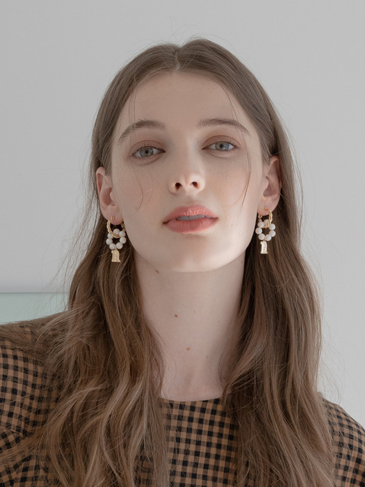 Beaute pearl ring earrings