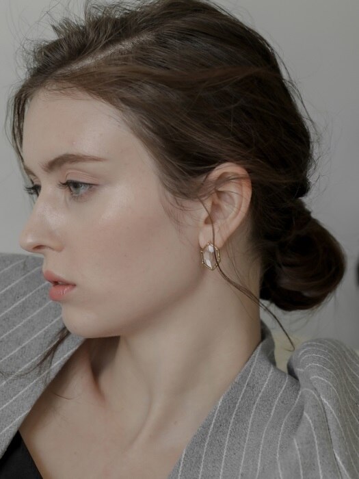 dew crystal earring