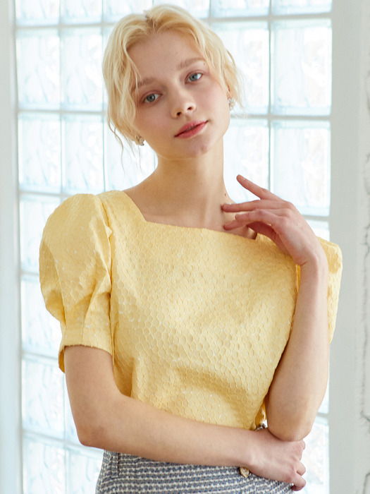 AMR1051 bubble blouse (yellow)
