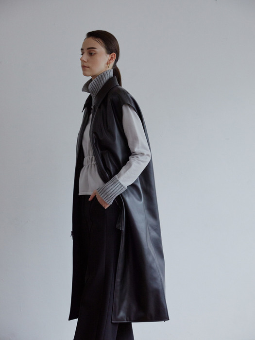 Leather padding long vest(발열안감) ; black