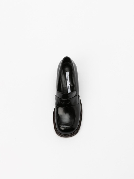 Le Ban Saint Loafers in Black