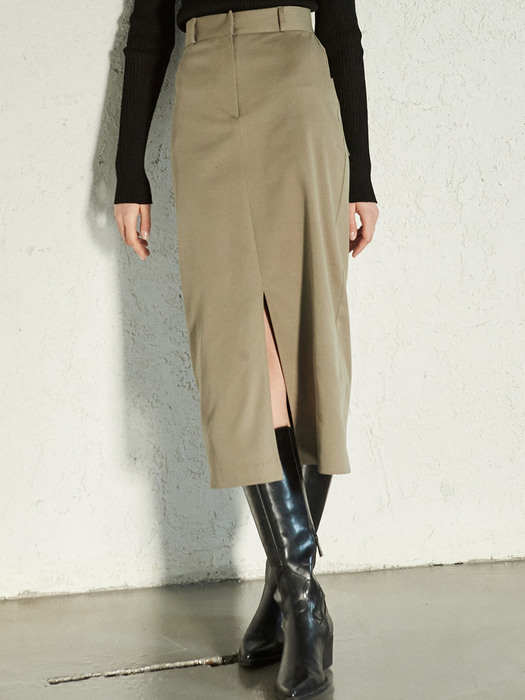 OU586 twill long skirt (khaki)