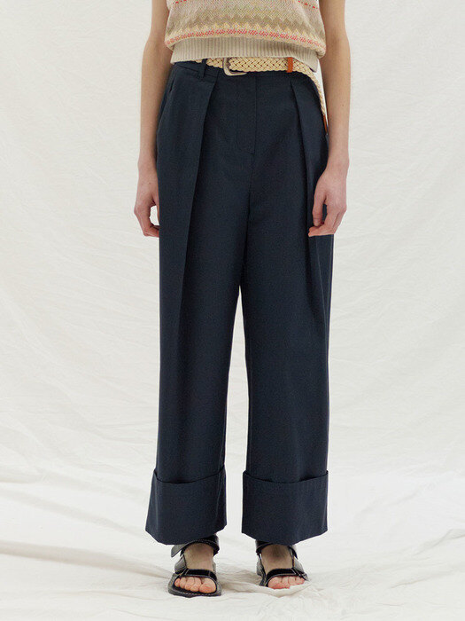 ROLL UP TUCK PANTS - NAVY