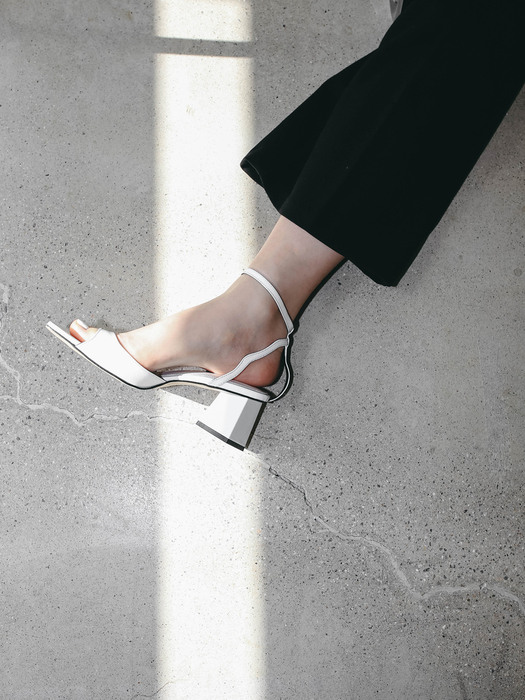 Simple Strap Sandal - White (5cm)