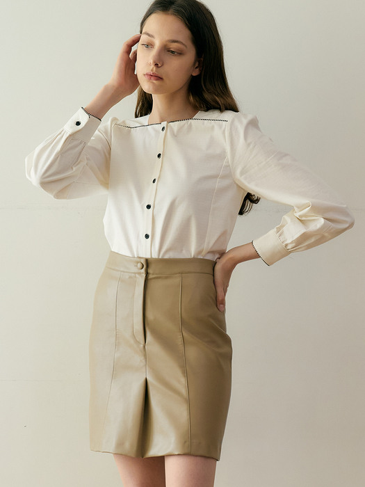 monts 1353 piping detail puff blouse (ivory)