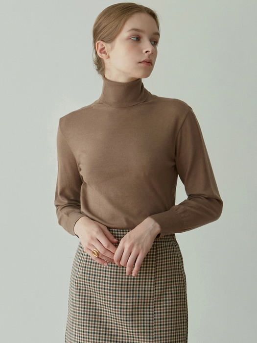 TURTLENECK KNIT TOP_COCOA