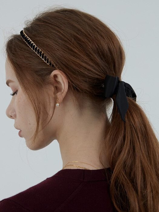 Ribbon hairpin, Yumi