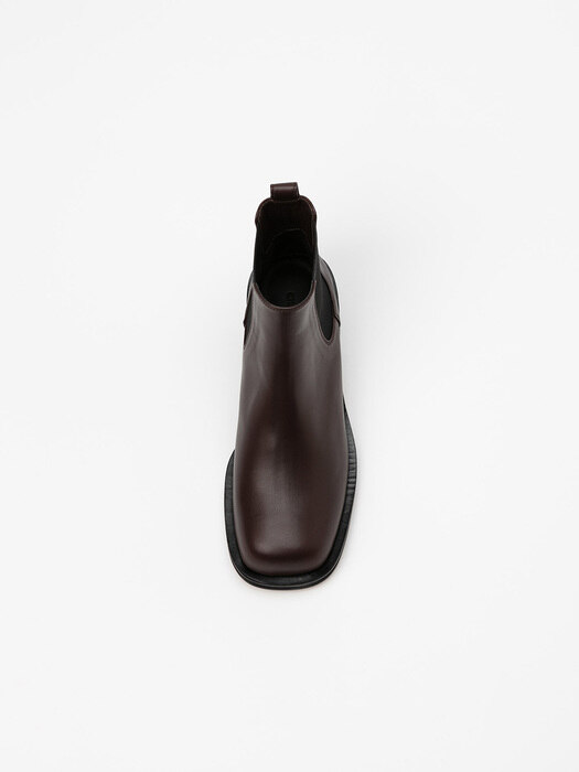 Saraband Chelsea Boots in Roast Brown