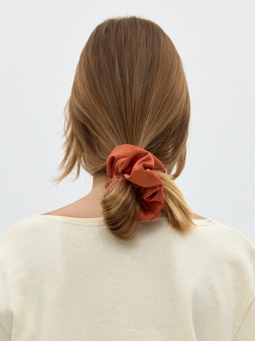 heart charm scrunchie - orange