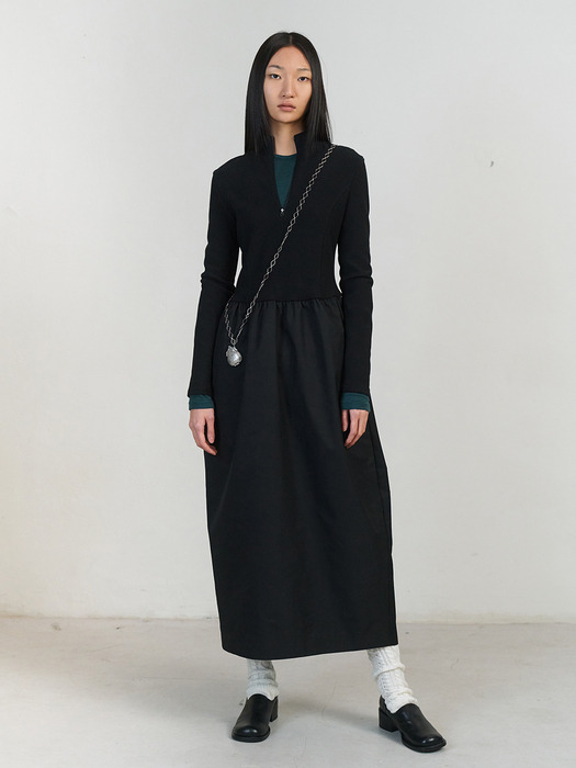 아모멘토]HALF ZIP-UP LONG DRESS