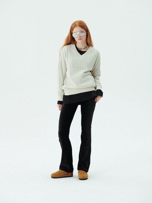V-Neck Cable Pullover_Ivory