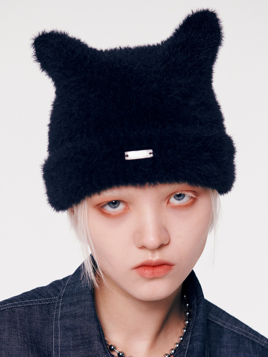 CAT EAR BEANIE [BLACK]