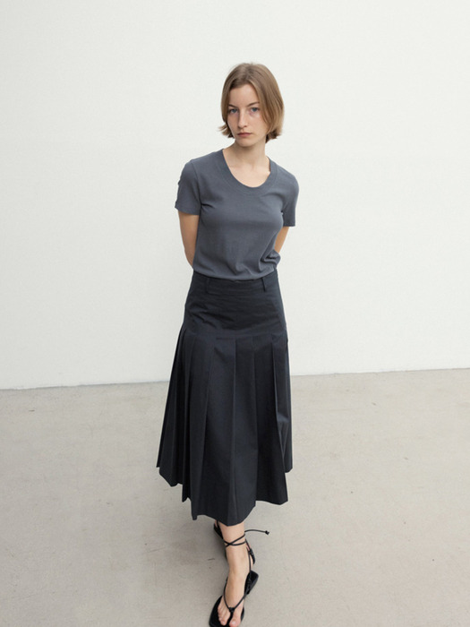 Cotton pleated skirt (ivory / dark gray)