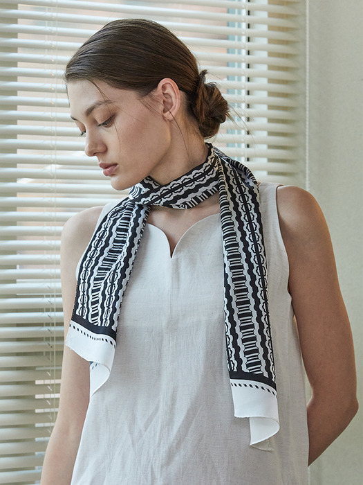 Anatomy Long Petit Silk Scarf [PML-1403]