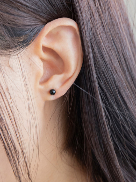onyx ball earring